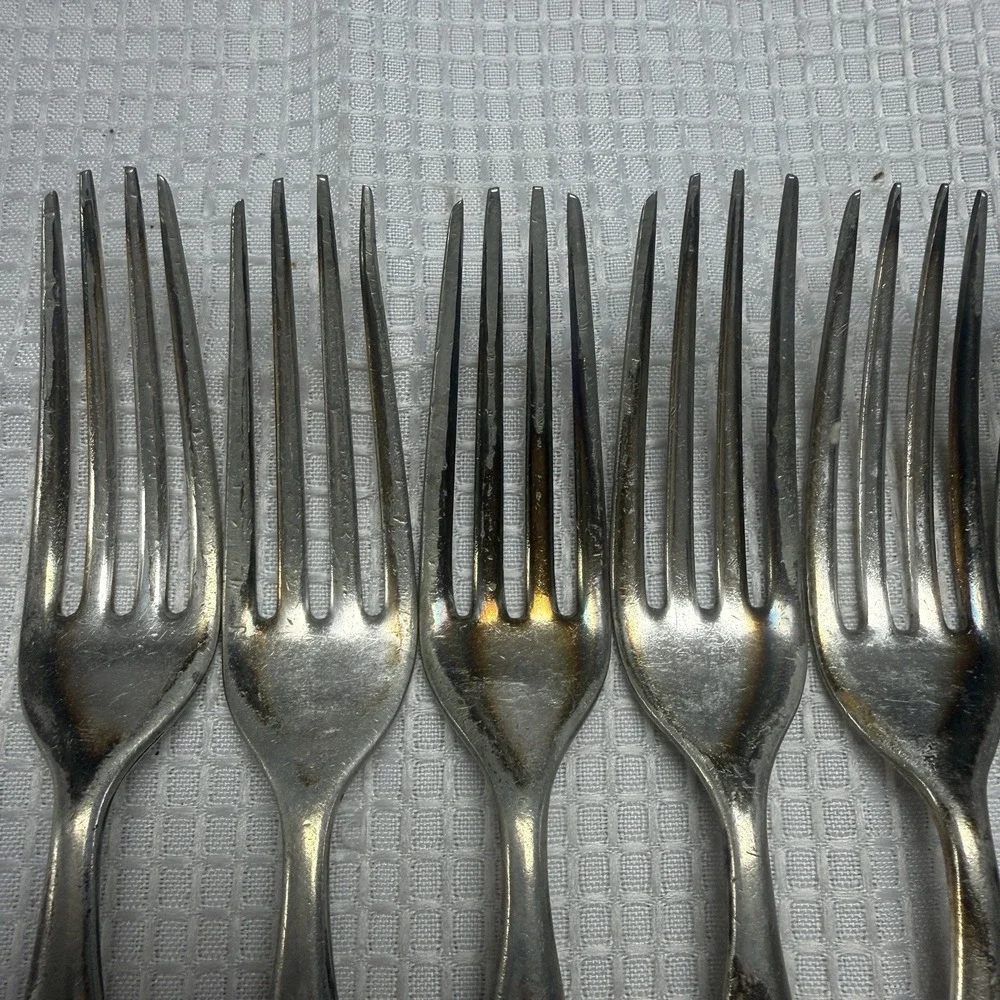 Set 10 Antique 1847 Rogers Bros Silverplate Meridan Dinner Forks 7.75